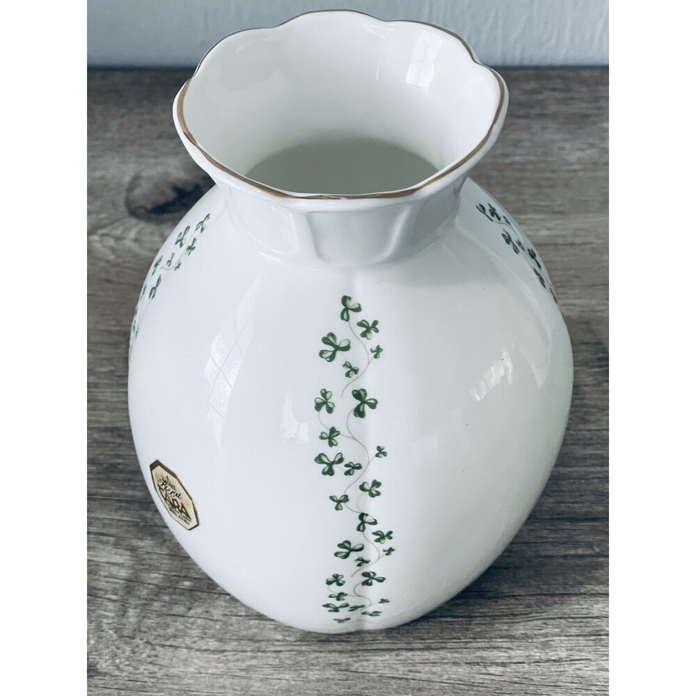 Royal Tara Shamrock Clover Vase Handmade Irish Galway Ireland Fine Bone China - Picture 4 of 9